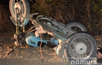 На Винничине в ДТП с мотоциклом погибли два человека (фото)