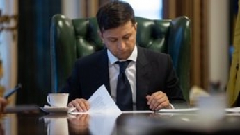 Зеленский подписал законы о кассовых аппаратах для малого бизнеса