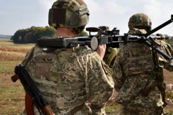 Украина объявила о начале отвода войск в Золотом