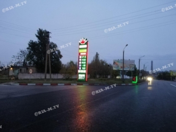 В Мелитополе АЗС ночью устроила беспредел на недавно отремонтированной дороге (фото)