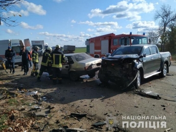 Аварія на автотрасі між Луганською та Донецькою областями: загинули дві людини із Запоріжжя (ФОТО)
