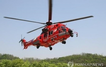 Южнокорейский вертолет упал в море