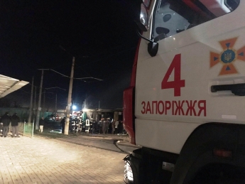 В Запорожье на рынке Анголенко произошел масштабный пожар (ФОТО)