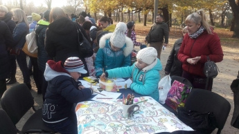 Чтобы сдружить жителей района, в Мелитополе организовали праздник (фото, видео)