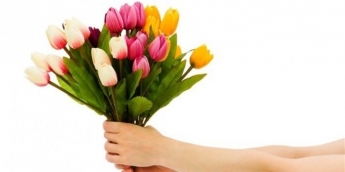 Приметы и суеверия: какие цветы категорически нельзя дарить