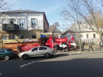 Левые в Мелитополе собирают подписи под обращением к Зеленскому (фото, видео)