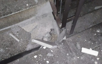 Во Львовской области в подъезде жилого дома взорвалась граната (фото)