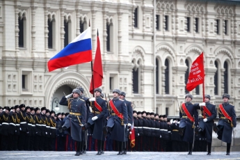 "Красный шабаш": парад Путина возмутил россиян. Фото