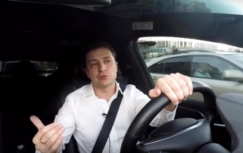 Зеленский записал новое видео за рулем Tesla (видео)