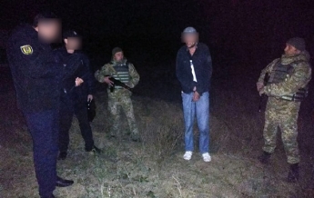 На границе с Молдовой украинского пограничника ударили ножом