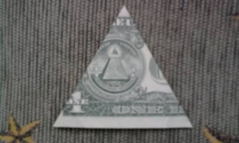Для привлечения денег сложи доллар треугольником