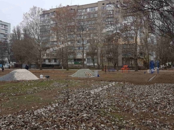 В какой школе в Мелитополе баскетбольную площадку строят (фото)