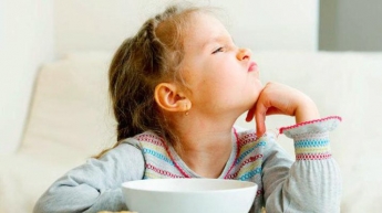 Почему у ребенка плохой аппетит: основные причины