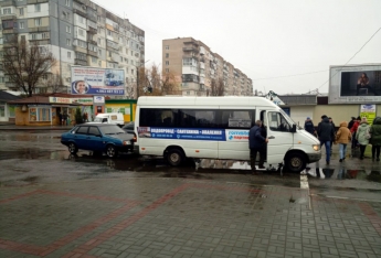 В центре Мелитополя ДТП с участием маршрутки (фото)