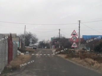 Автомобилисты устраивают ралли в частном секторе Мелитополя (фото)
