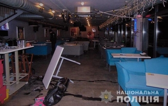 Драка в киевской пиццерии: пострадали восемь человек (фото)