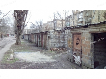 В центре Мелитополя образовалось гетто для бродяг (фото, видео)