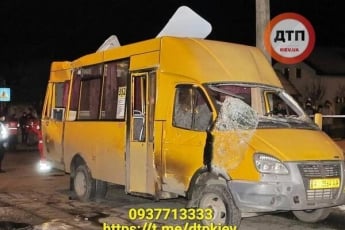 Смертельное ДТП с маршруткой и Porsche на Киевщине: появились страшные фото с места 18+