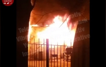 В Киеве на парковке прогремел взрыв (видео)