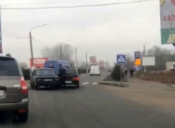 На выезде из Мелитополя произошла авария (видео)