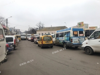 В нижней части Мелитополя транспортный коллапс (фото, видео)