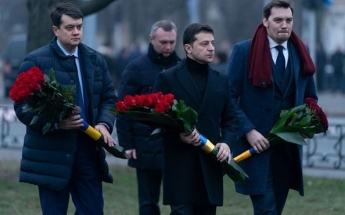 Зеленский почтил память ликвидаторов аварии на ЧАЭС