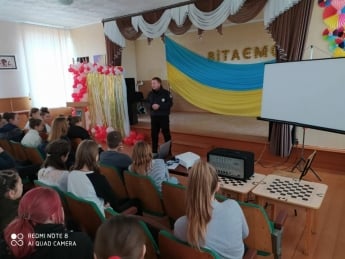 Мелитопольские полицейские встретились со школьниками (фото)