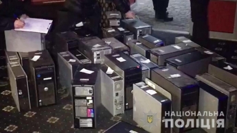 Закрыли 5300 игорных заведений за пару часов: полиция озвучила рекордные результаты облавы по Украине