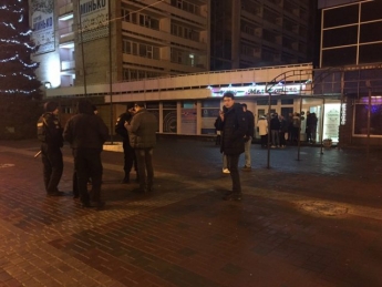 На центральной площади в Мелитополе произошла драка со стрельбой