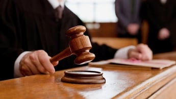В Запорожье судят за коррупцию экс-сотрудника налоговой