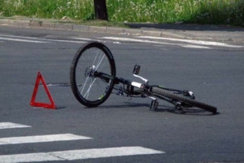 Велосипедист в Запорожской области угодил под колеса авто