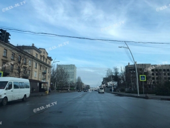 Центр Мелитополя опустел накануне праздника (фото, видео)