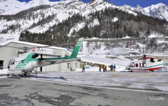 В Альпах лавина накрыла группу лыжников: трое погибших
