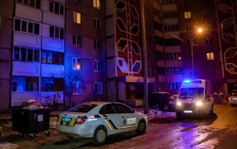 В Киеве женщина упала с балкона на 13 этаже (фото, видео)