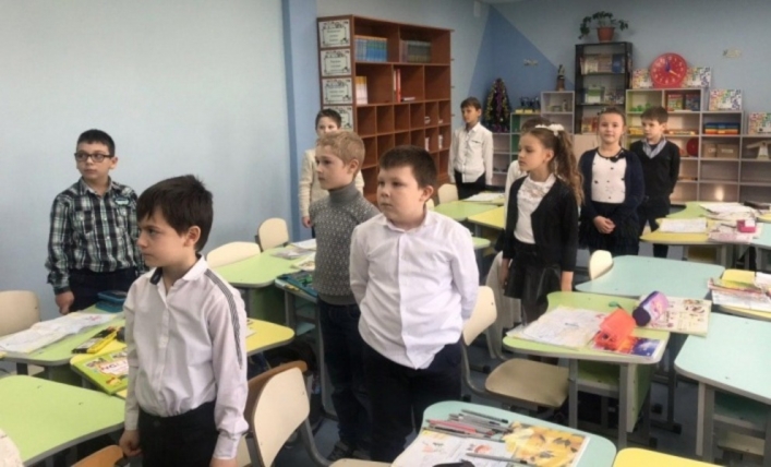 В Мелитополе ученики рассказали нардепу Сергею Минько все, что они думают о своей школе (видео)