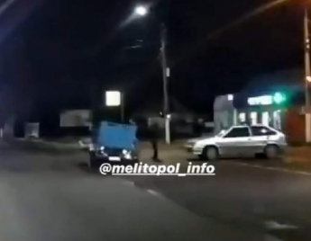 Двое водителей в Мелитополе вместо праздника получили убытки (фото)