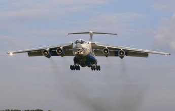 В Карпатах военные испытали самолет Ил-76МД