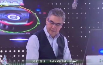 Президент Туркменистана учил чиновников миксовать музыку. Видео