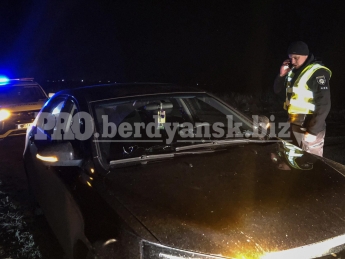 В Бердянске за рулем авто задержали пьяного военного (фото, видео)
