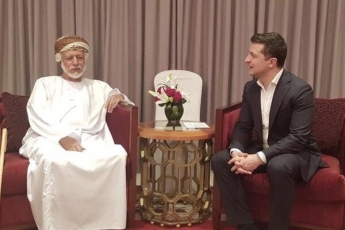 У Зеленского раскрыли подробности визита в Оман: с кем встречался президент