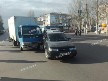 На центральном проспекте в Мелитополе произошло ДТП (фото)