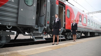 ''Даже подстаканники пропали'': почему скандальные поезда из России ходят в Крым полупустыми