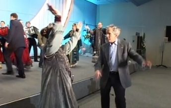 Кремль опубликовал видео, как танцуют Путин и Буш (видео)
