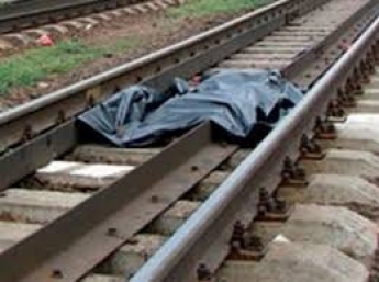 В Запорожской области молодой мужчина бросился под поезд