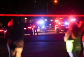 В США посреди улицы расстреляли семью: фото с места ЧП