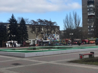 В Мелитополе пешеходы взбунтовались против транспортных аттракционов на площади