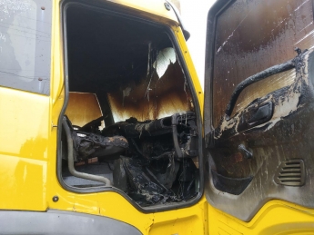 В Запорожской области загорелась кабина грузовика (фото)