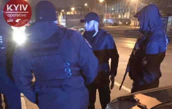 В Киеве полиция преследовала пьяного и вооруженного нарушителя (фото, видео)