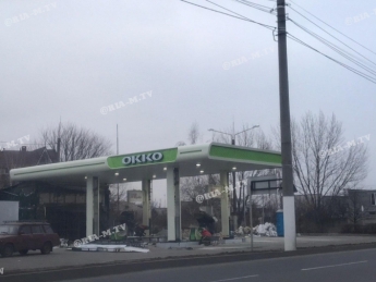 Автозаправка "ОККО" потеснила в Мелитополе "Параллель" Ахметова