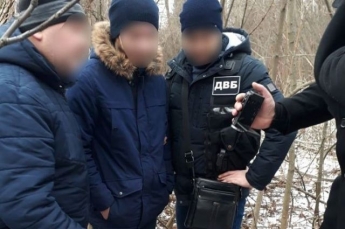 В Харькове ограбили и избили полицейского: подробности